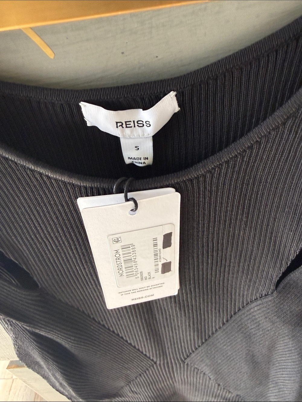 Reiss Black Ribbed Fitted Tank - Picture 2 of 6